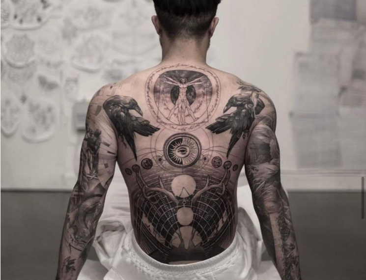 Geometric Tattoos at Monolith Studio: Artistry and Precision Combined