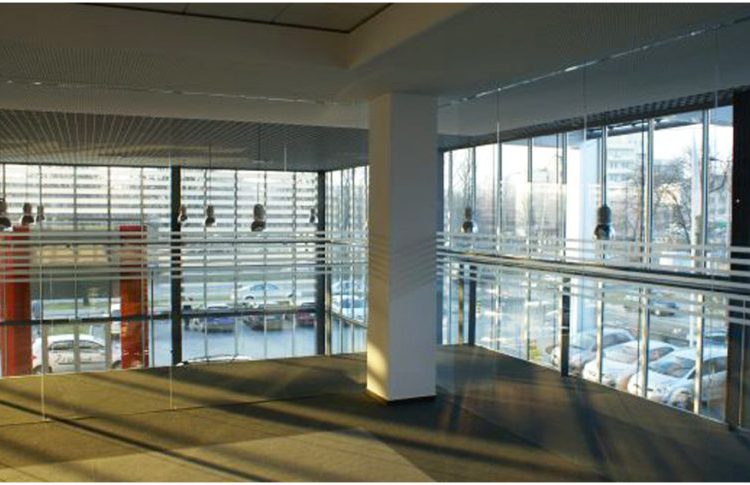Benefits of Glass Office Partitioning